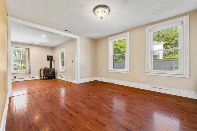 $2,000 | 7 Stillman Avenue, Stonington, CT 06379