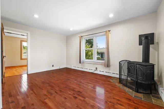 $2,000 | 7 Stillman Avenue, Stonington, CT 06379