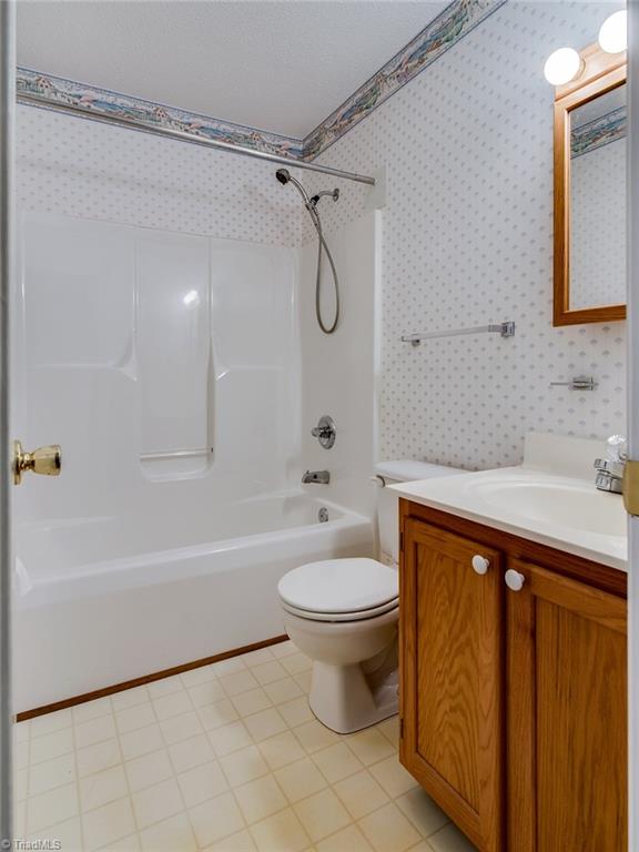 8124 Shoeline Road Stokesdale, NC 27357 - Photo 16 of 29 The second bathroom.