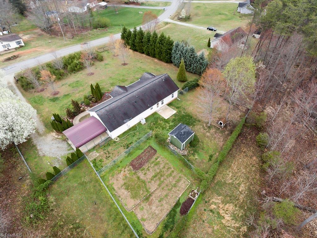 8124 Shoeline Road Stokesdale, NC 27357 - Photo 28 of 29 Gallery Image 28