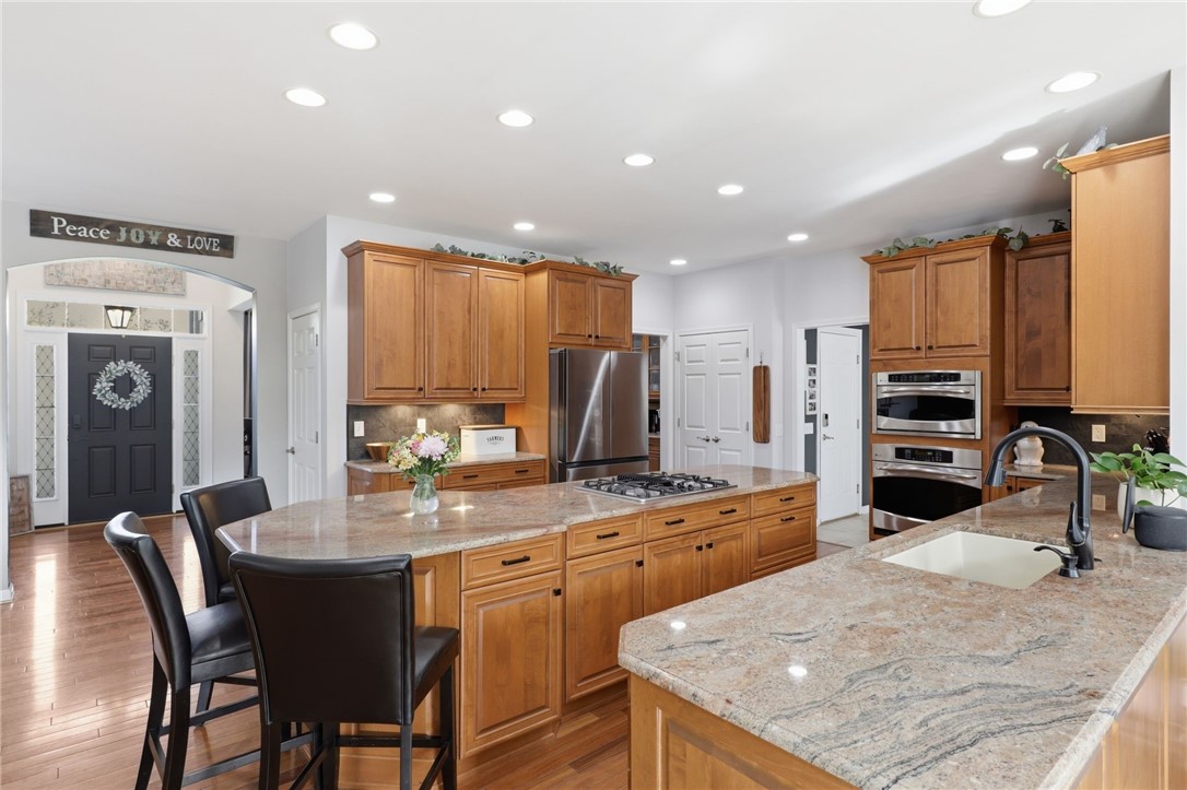1070 Sagebrook Way Webster, NY 14580 - Photo 5 of 47