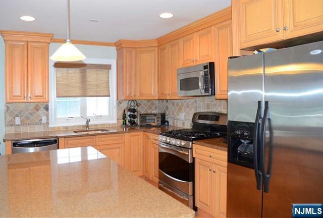 784 Kinderkamack Road, Unit 104 River Edge, NJ 07661 - Photo 3 of 10