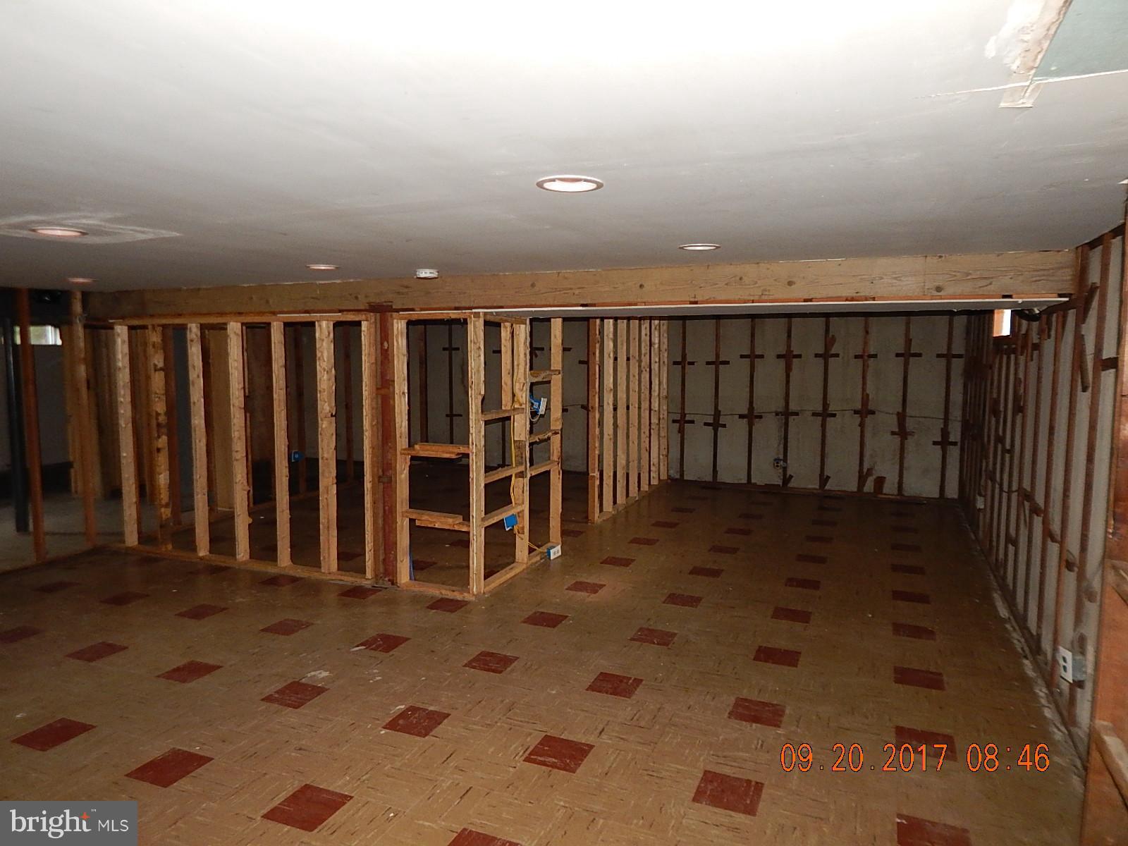 3706 Vega Road Randallstown, MD 21133 - Photo 12 of 15 Family Room