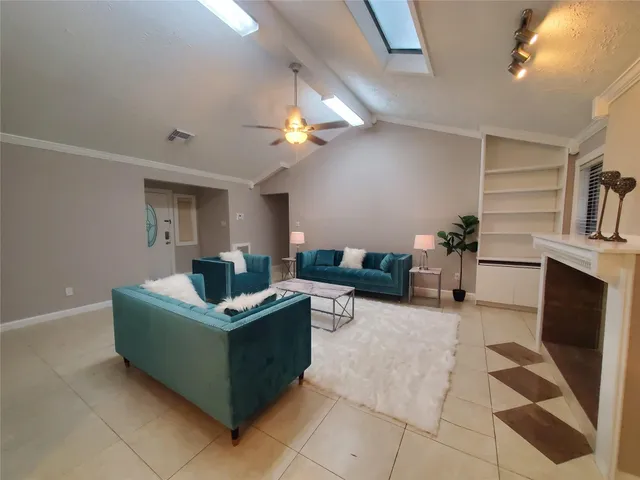 $1,950 | 3002 Frontier Drive, Sugar Land, TX 77479