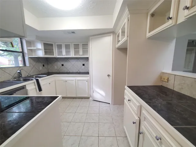 $1,950 | 3002 Frontier Drive, Sugar Land, TX 77479