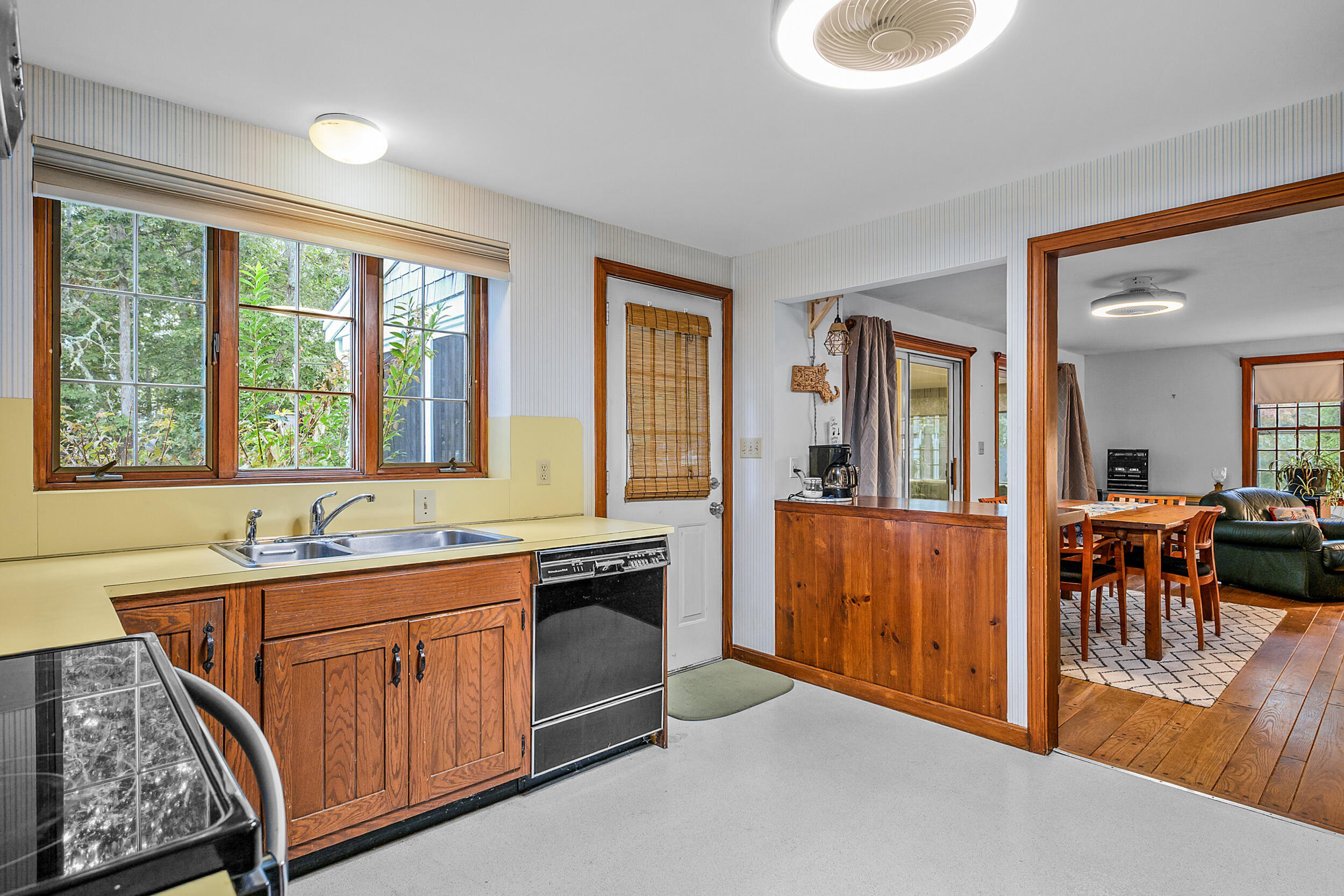 8 Old Wharf Road Harwich Port, MA 02646 - Photo 11 of 31 DSC_3595