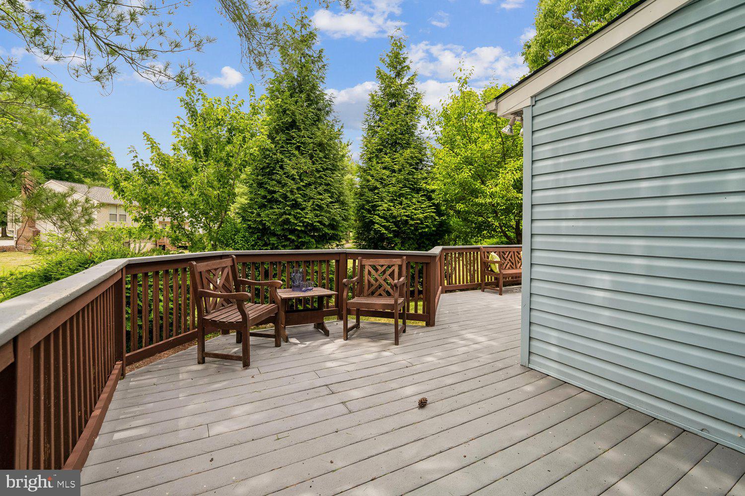 8044 Red Jacket Way Jessup, MD 20794 - Photo 11 of 71 ENJOY A REFRESHING BEVERAGE