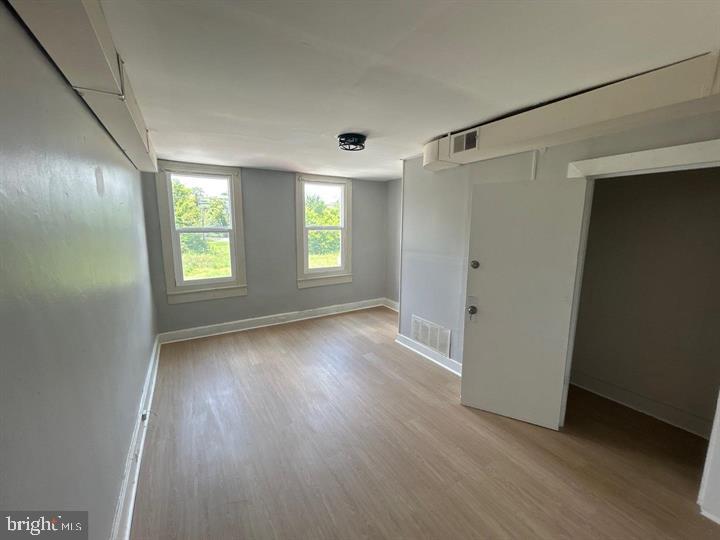 811 North Mount Street Baltimore, MD 21217 - Photo 2 of 17