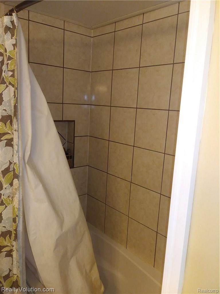 722 North Five Lakes Road Attica, MI 48412 - Photo 14 of 21 20190422_133725.jpg
