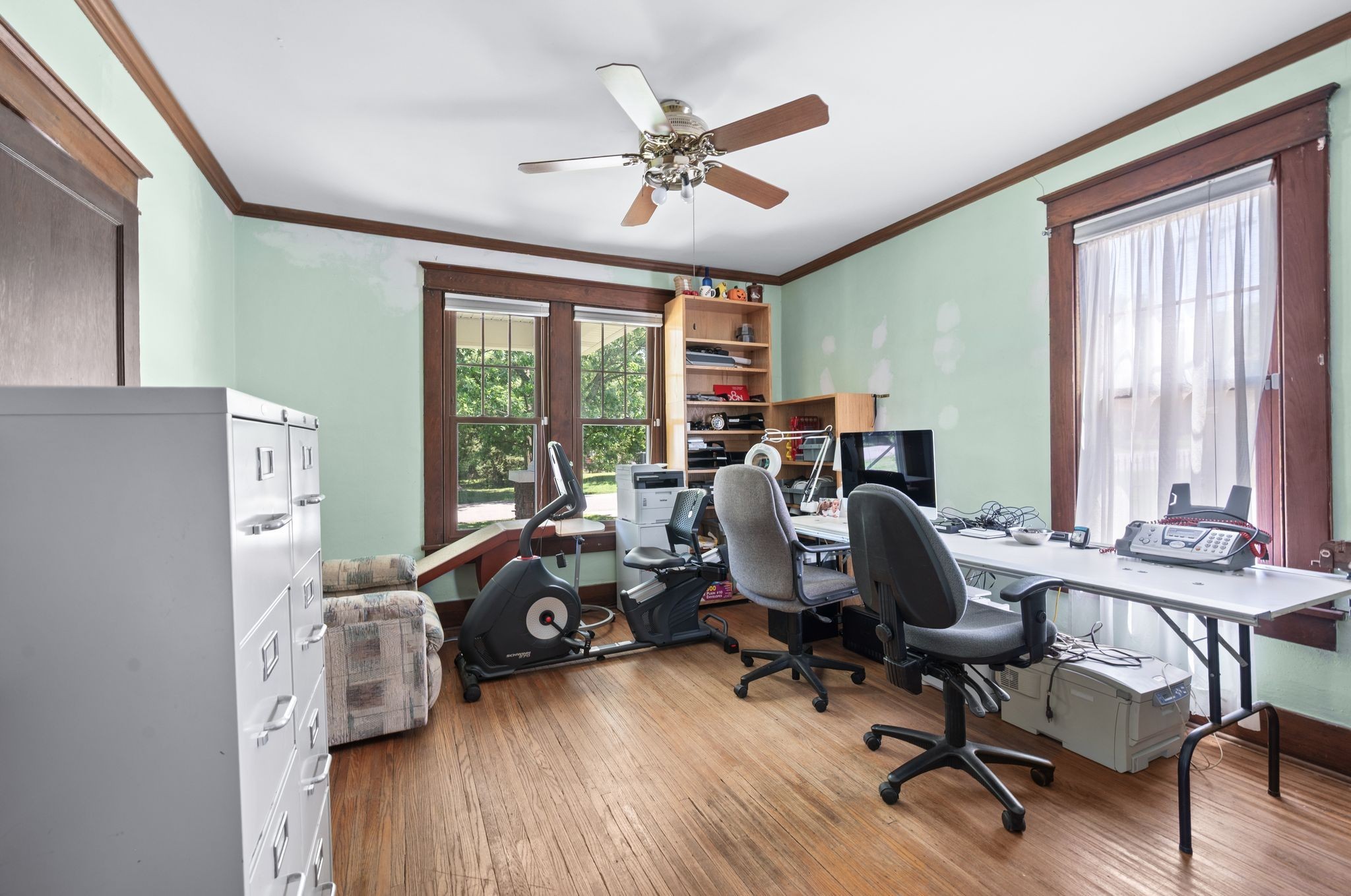 802 North 16th Street Nashville, TN 37206 - Photo 26 of 44 a view of a workspace with furniture and a window