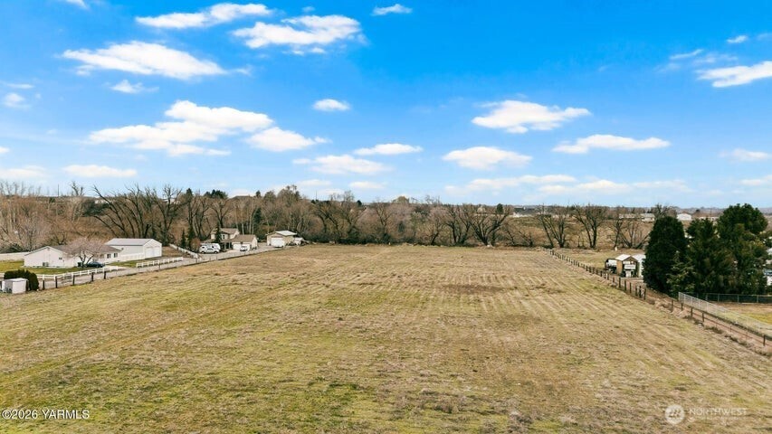 7703 Ahtanum Road Yakima, WA 98903 - Photo 13 of 14