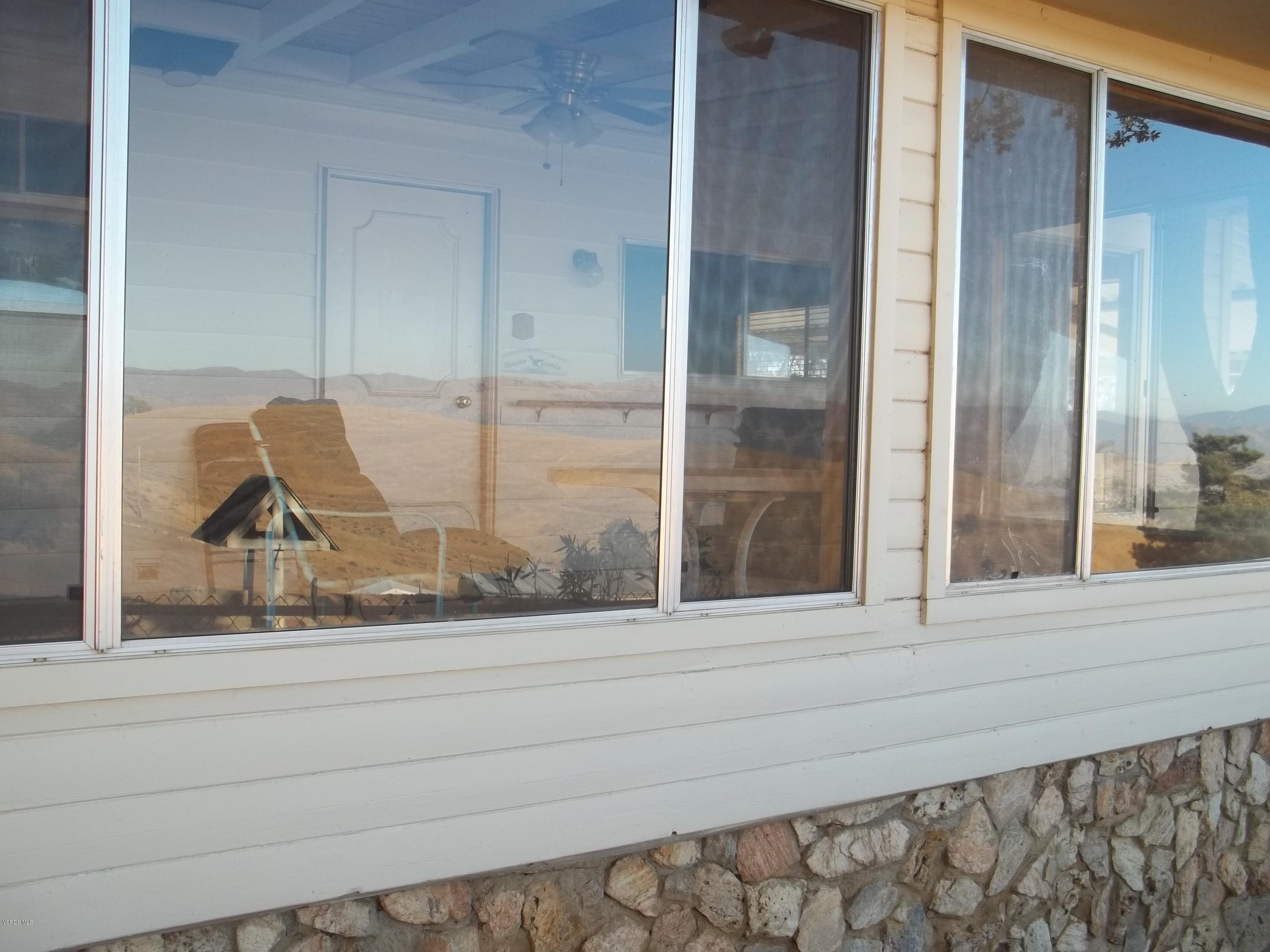 19370 Water Canyon Road Tehachapi, CA 93561 - Photo 5 of 38