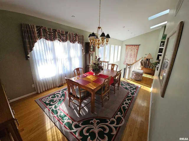 $449,000 | 3525 Oxford Avenue, Mount Vernon, IL 62864