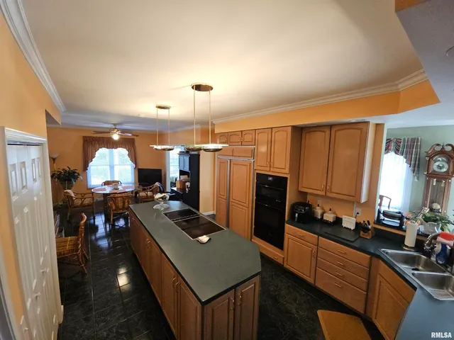 $449,000 | 3525 Oxford Avenue, Mount Vernon, IL 62864