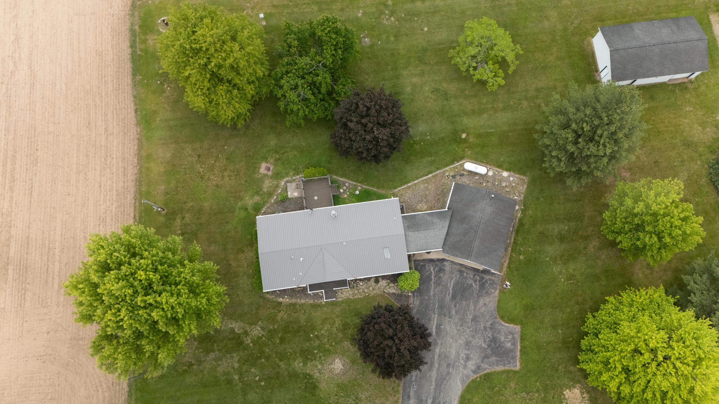 3661 Watson Road Sodus, MI 49126 - Photo 28 of 47 3661 Watson Rd Sodus MI 49126 MLS SkyVib