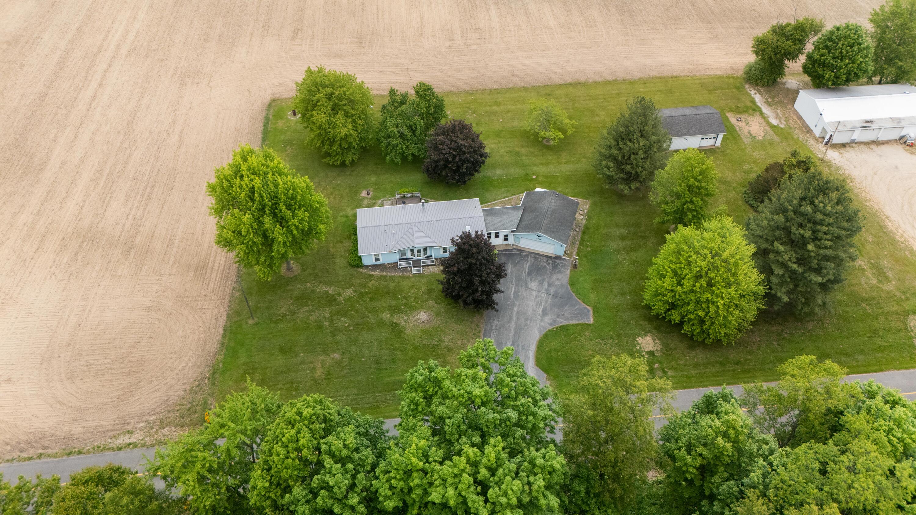 3661 Watson Road Sodus, MI 49126 - Photo 31 of 47 3661 Watson Rd Sodus MI 49126 MLS SkyVib