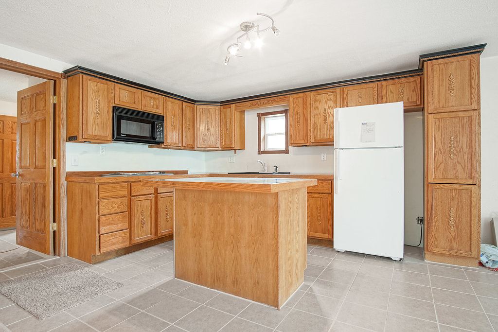 6864 East Harrold Road Churubusco, IN 46723 - Photo 14 of 34 Gallery Image 14