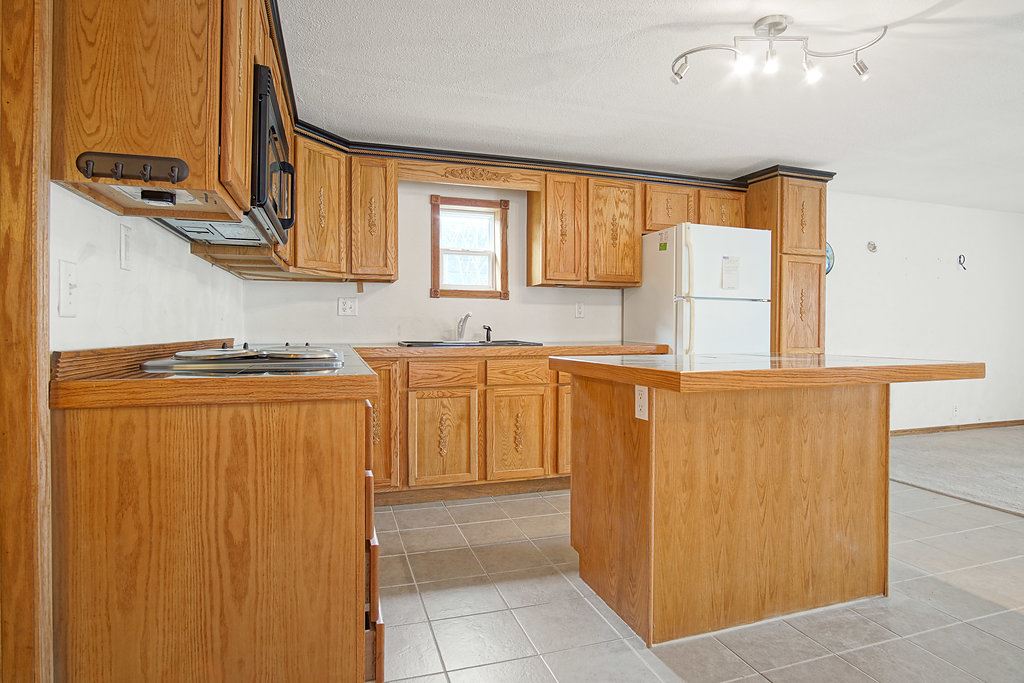 6864 East Harrold Road Churubusco, IN 46723 - Photo 17 of 34 Gallery Image 17