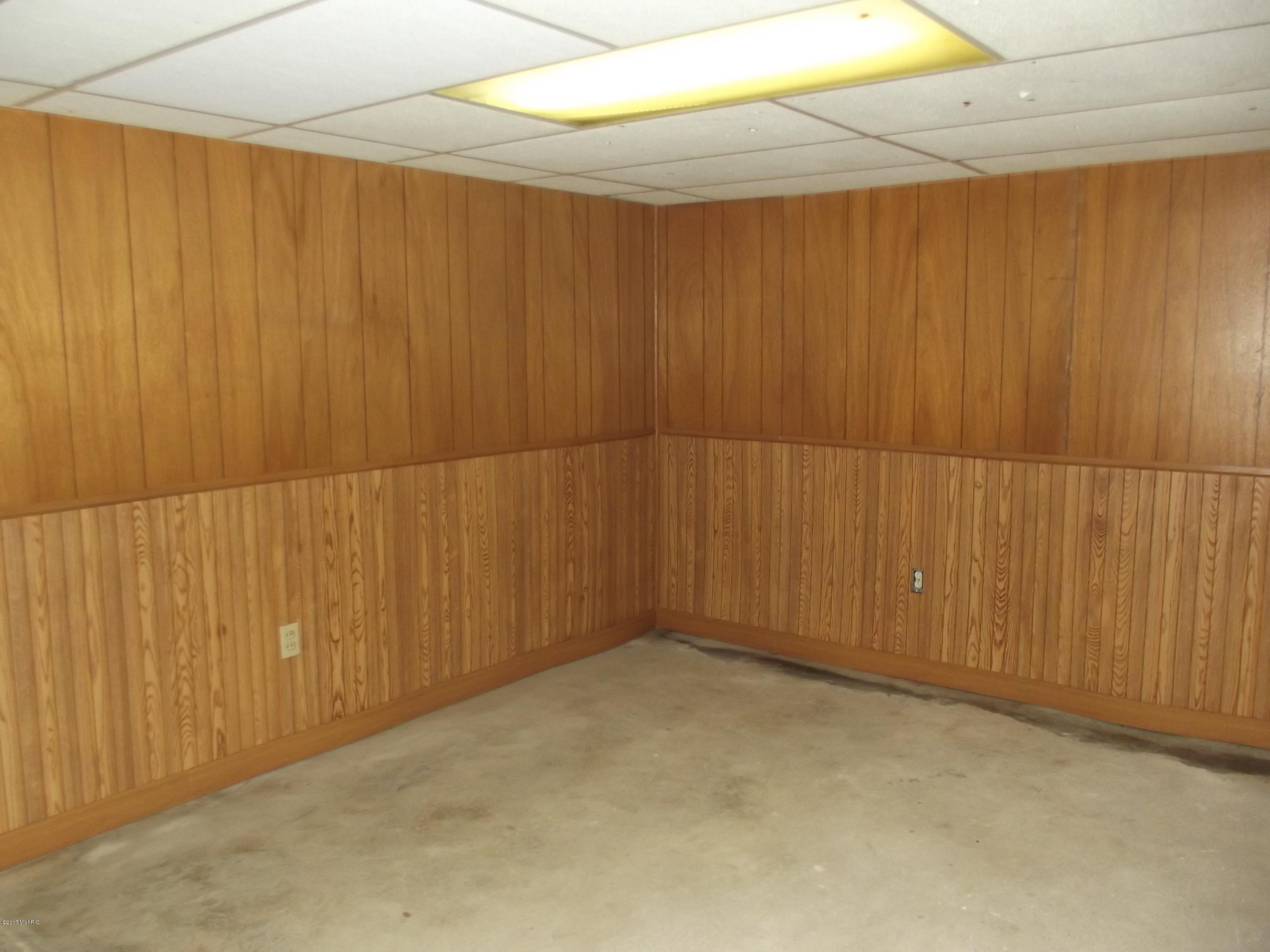 8511 Maple Grove Road Nashville, MI 49073 - Photo 19 of 35 DSCF1865