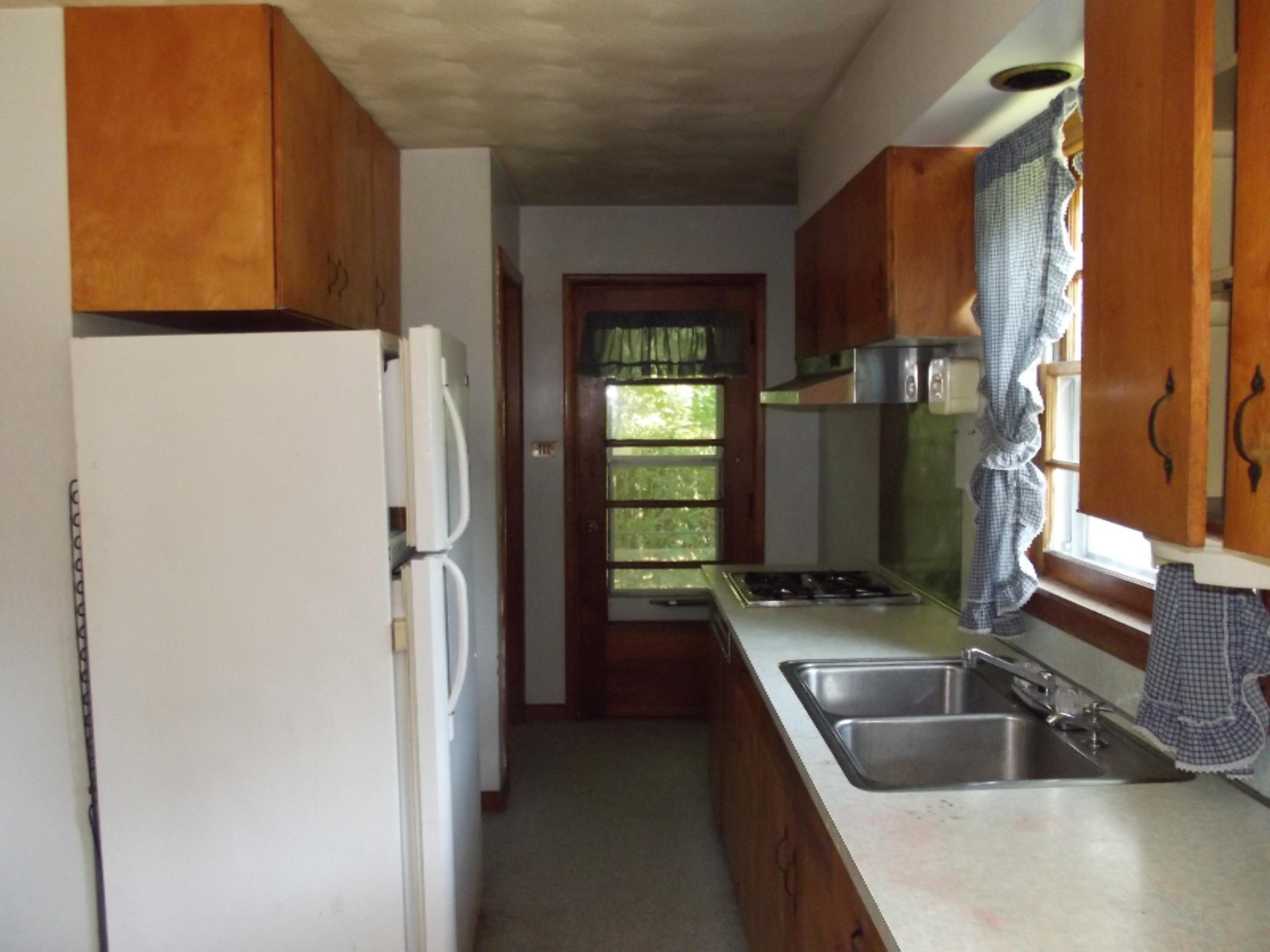 8511 Maple Grove Road Nashville, MI 49073 - Photo 5 of 35 DSCF1877