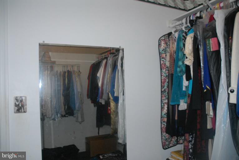4245 Camp Kaufmann Road Prince Frederick, MD 20678 - Photo 16 of 26 Huge Master walk-in closet