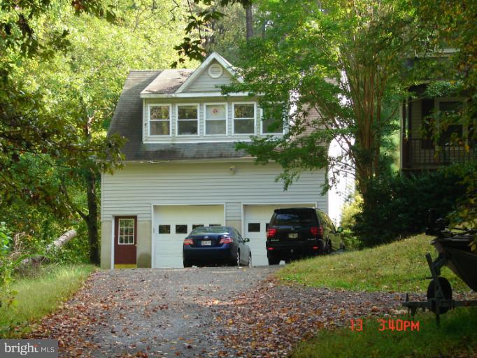 4245 Camp Kaufmann Road Prince Frederick, MD 20678 - Photo 3 of 26 garage with apartment