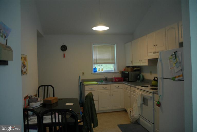 4245 Camp Kaufmann Road Prince Frederick, MD 20678 - Photo 23 of 26 apartment kitchen