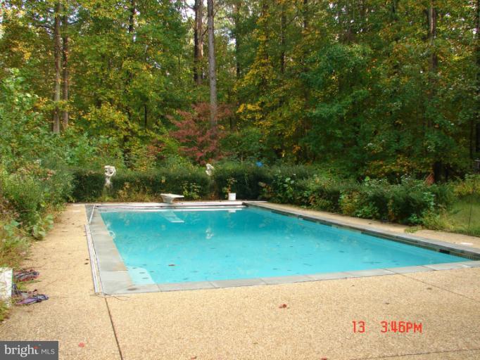 4245 Camp Kaufmann Road Prince Frederick, MD 20678 - Photo 25 of 26 Inground pool