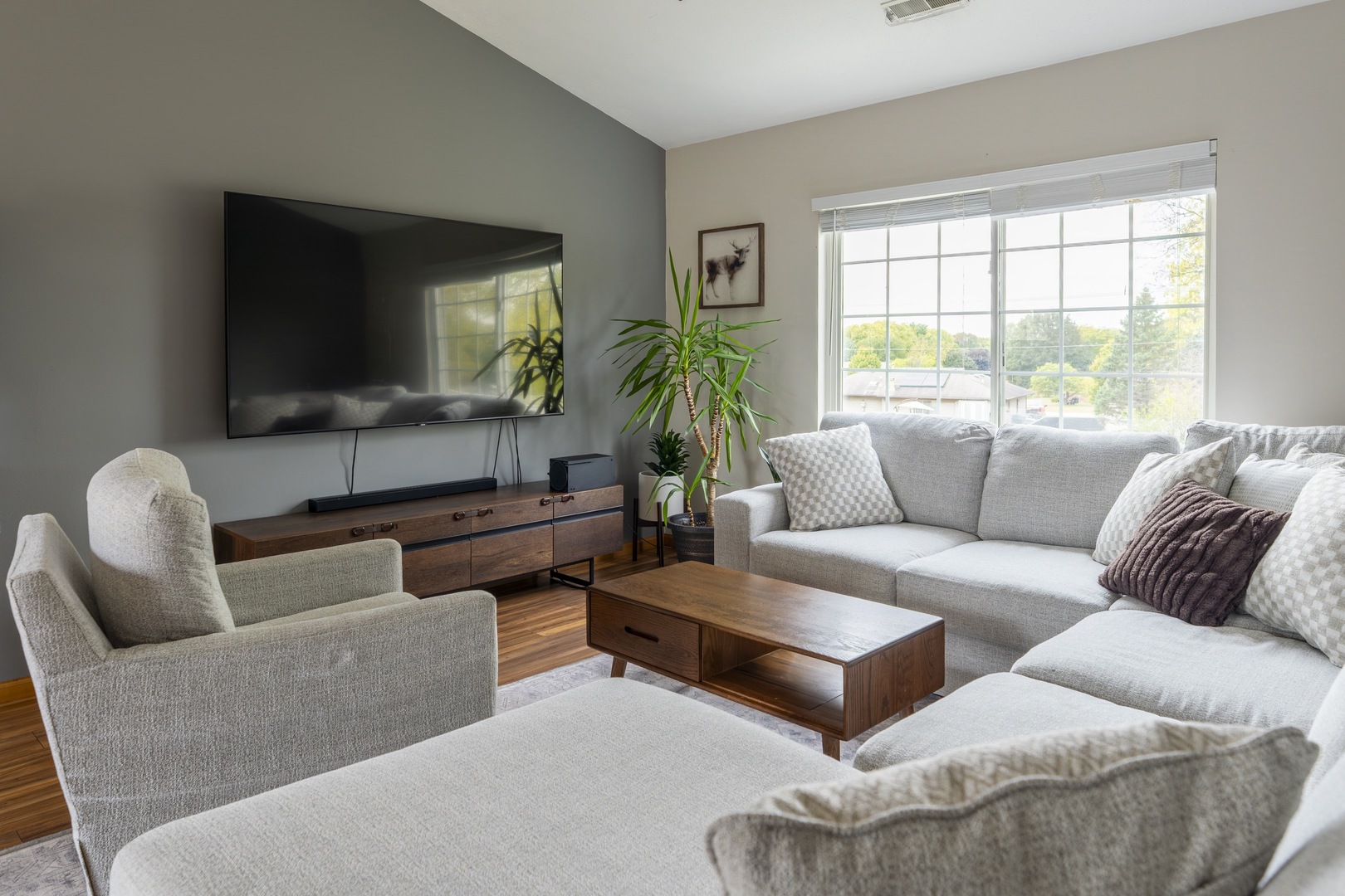 6526 Timberleaf Court, Unit 4 Loves Park, IL 61111 - Photo 4 of 19