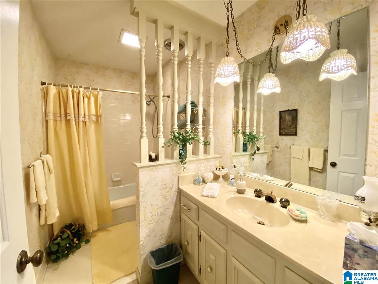 1876 Rockwood Road, Unit 1876 Birmingham, AL 35216 - Photo 14 of 32
