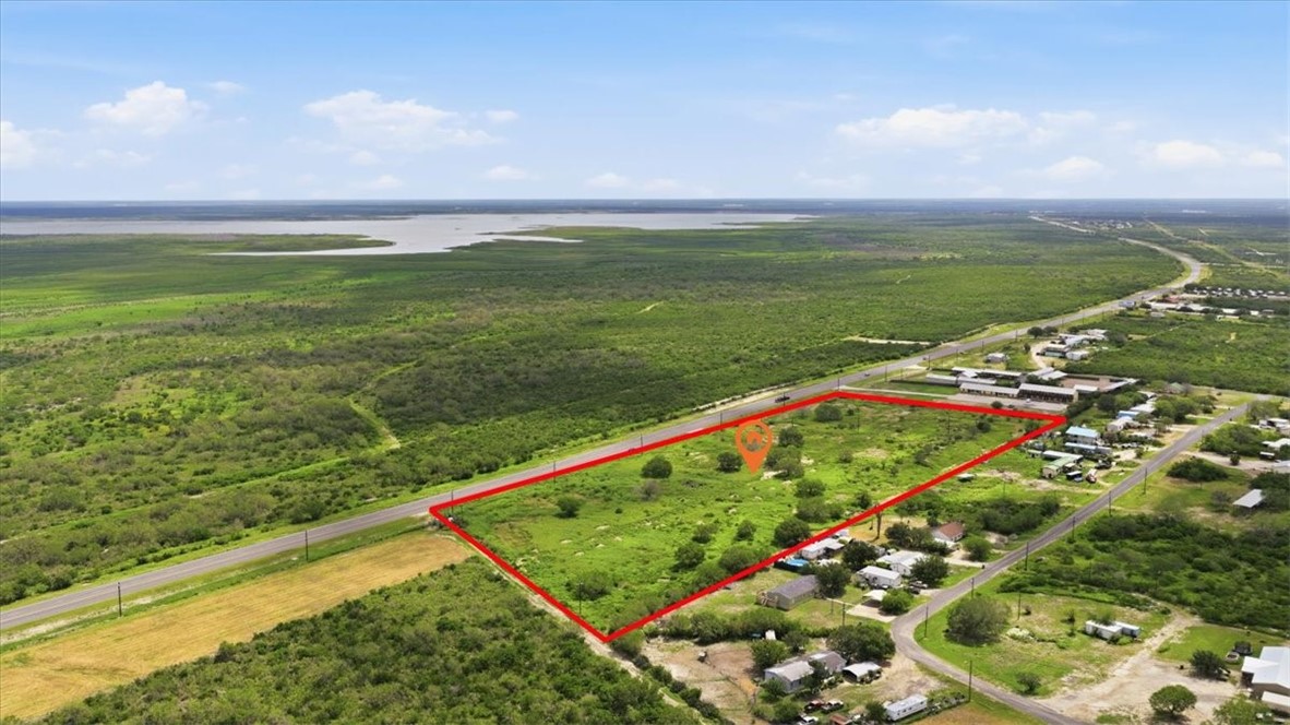 3187 Highway 72 Three Rivers, TX 78071 - Photo 12 of 13 a view of an ocean