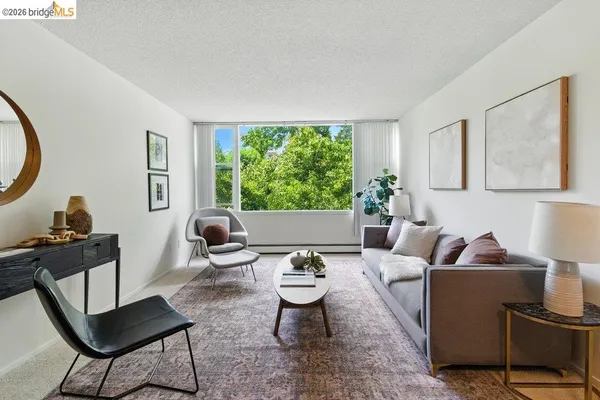 $678,000 | 2601 College Avenue, Unit 203, Berkeley, CA 94704