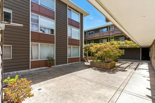 $678,000 | 2601 College Avenue, Unit 203, Berkeley, CA 94704