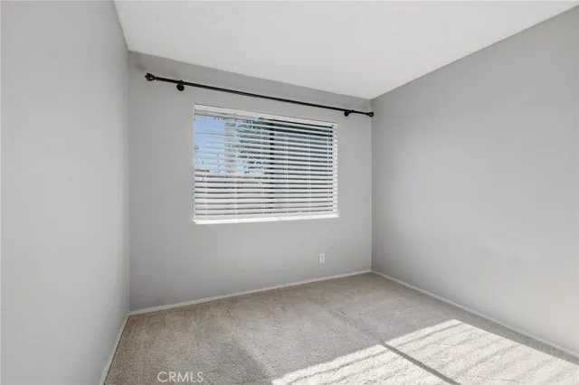 $599,900 | 7231 Balboa Boulevard, Unit A, Lake Balboa, CA 91406