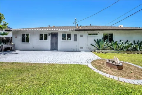 $1,350,000 | 3132 Samoa Place, Costa Mesa, CA 92626