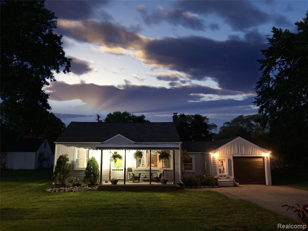 19200 Inkster Road Redford, MI 48240 - Photo 2 of 16