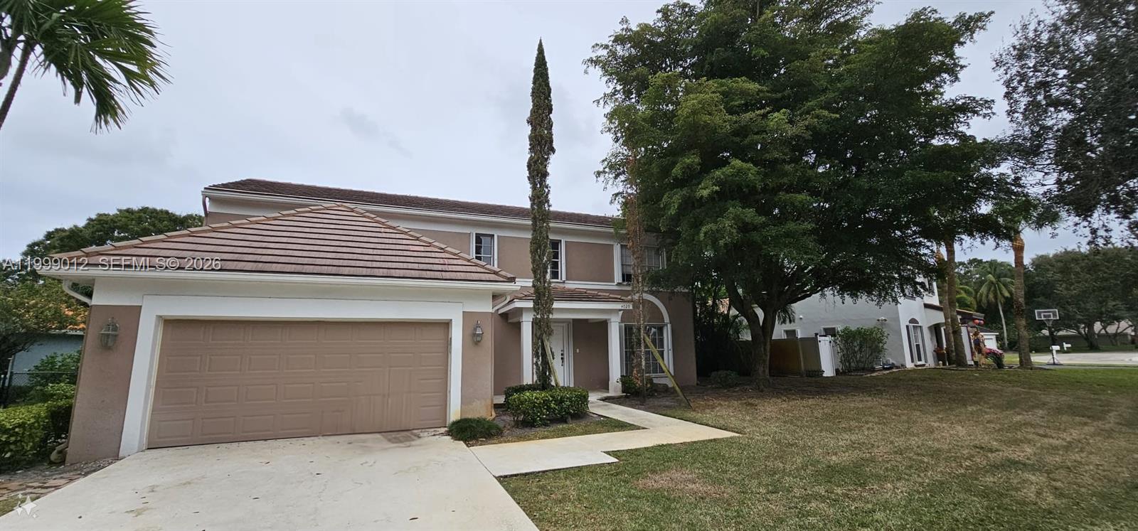 4020 Sabal Lakes Road Delray Beach, FL 33445 - Photo 1 of 40