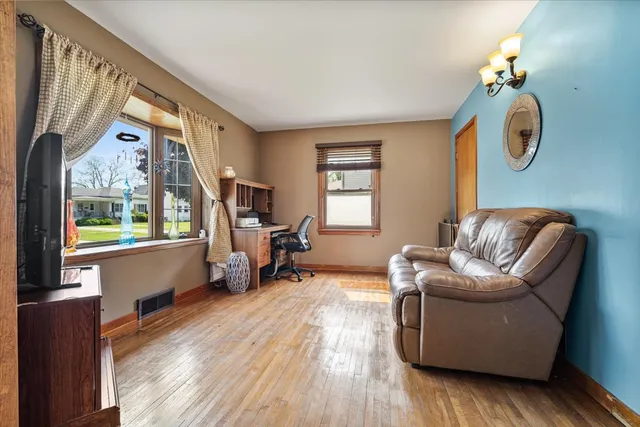 $185,000 | 304 West Elm Street, Fairbury, IL 61739