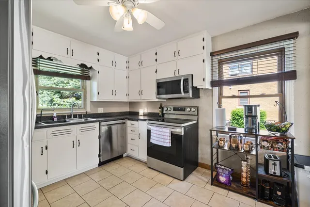 $185,000 | 304 West Elm Street, Fairbury, IL 61739