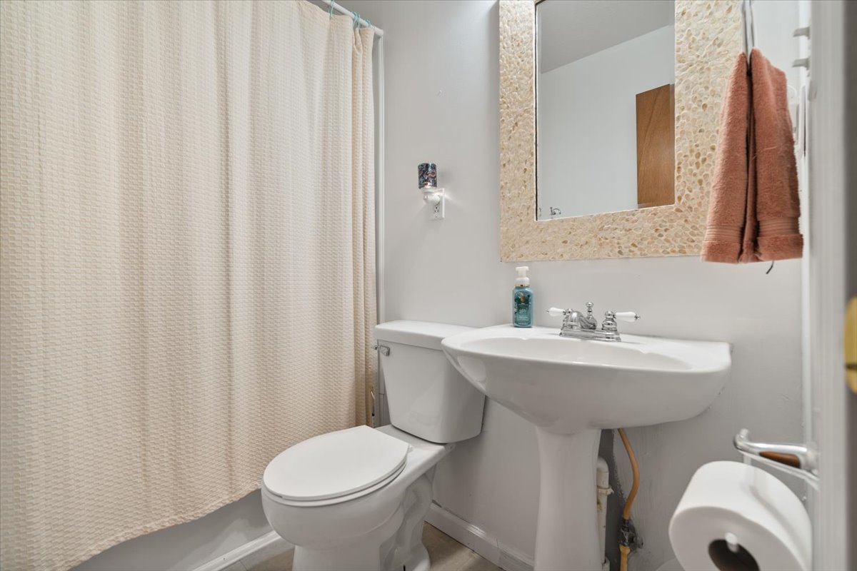 304 West Elm Street Fairbury, IL 61739 - Photo 23 of 38