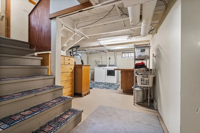 $185,000 | 304 West Elm Street, Fairbury, IL 61739