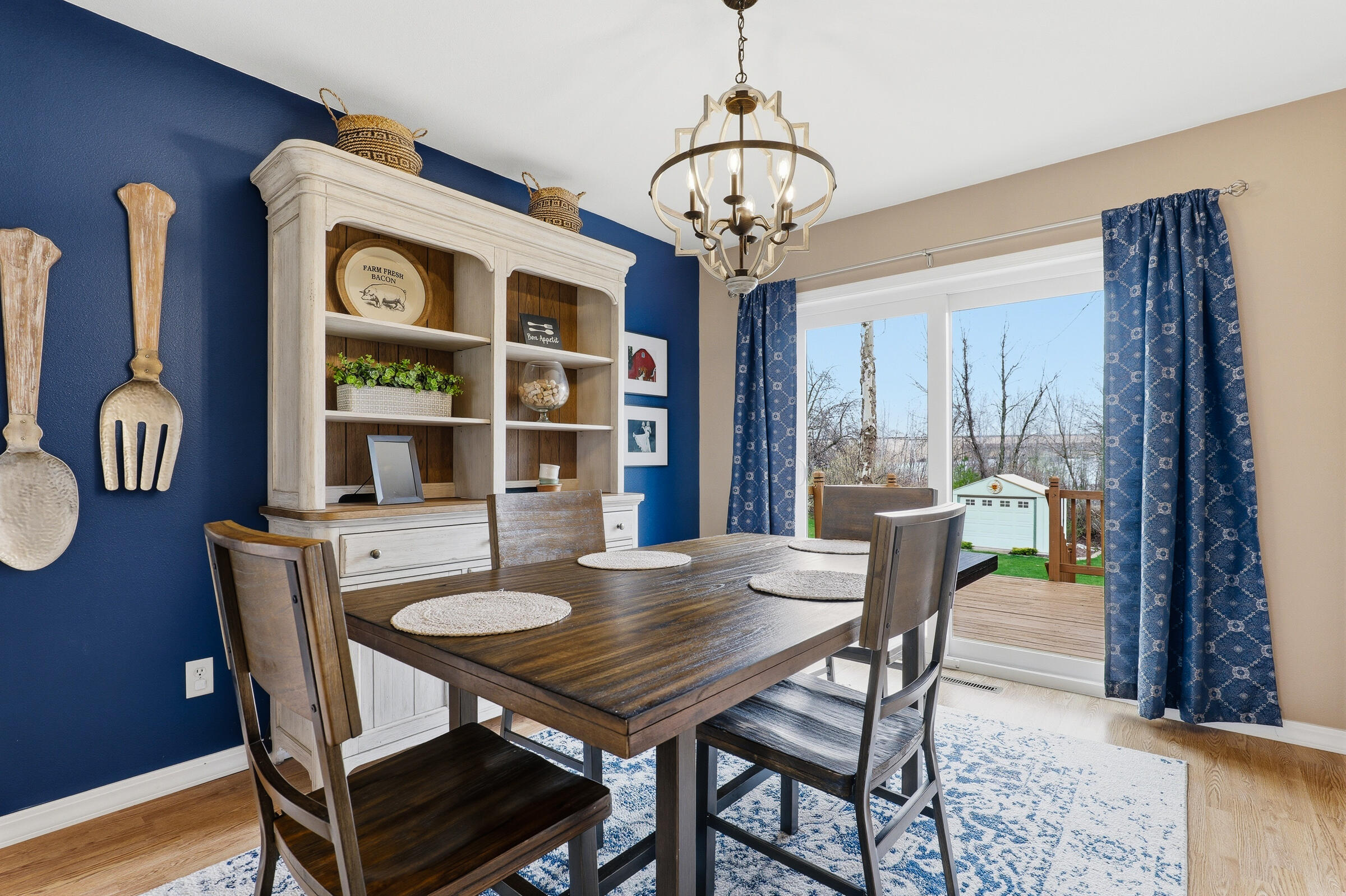 1600 Falcon Way Sheboygan Falls, WI 53085 - Photo 6 of 45 Dining