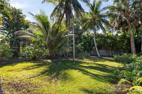 $599,995 | 2424 Harbor Road, Naples, FL 34104