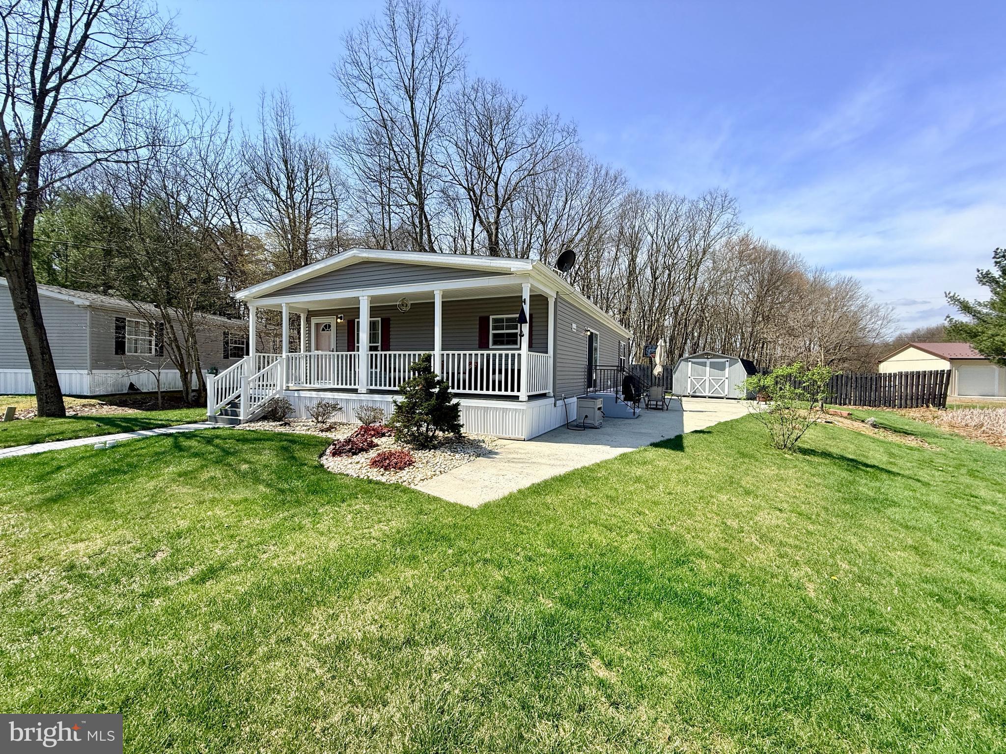 12 Spirit Court New Ringgold, PA 17960 - Photo 4 of 36