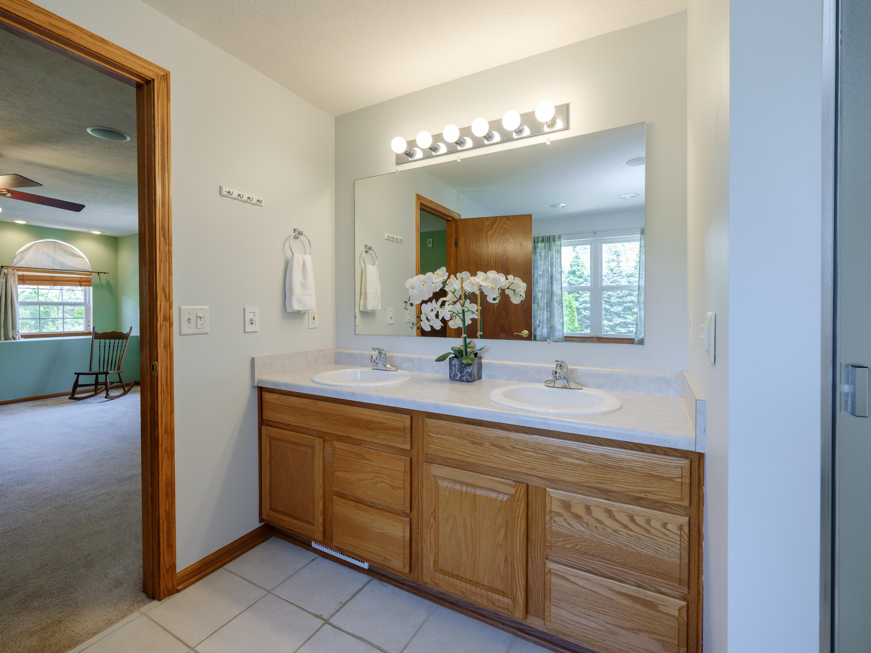 1042 Hunter Ridge Battle Creek, MI 49017 - Photo 23 of 47 1042 Hunters Ridge-122