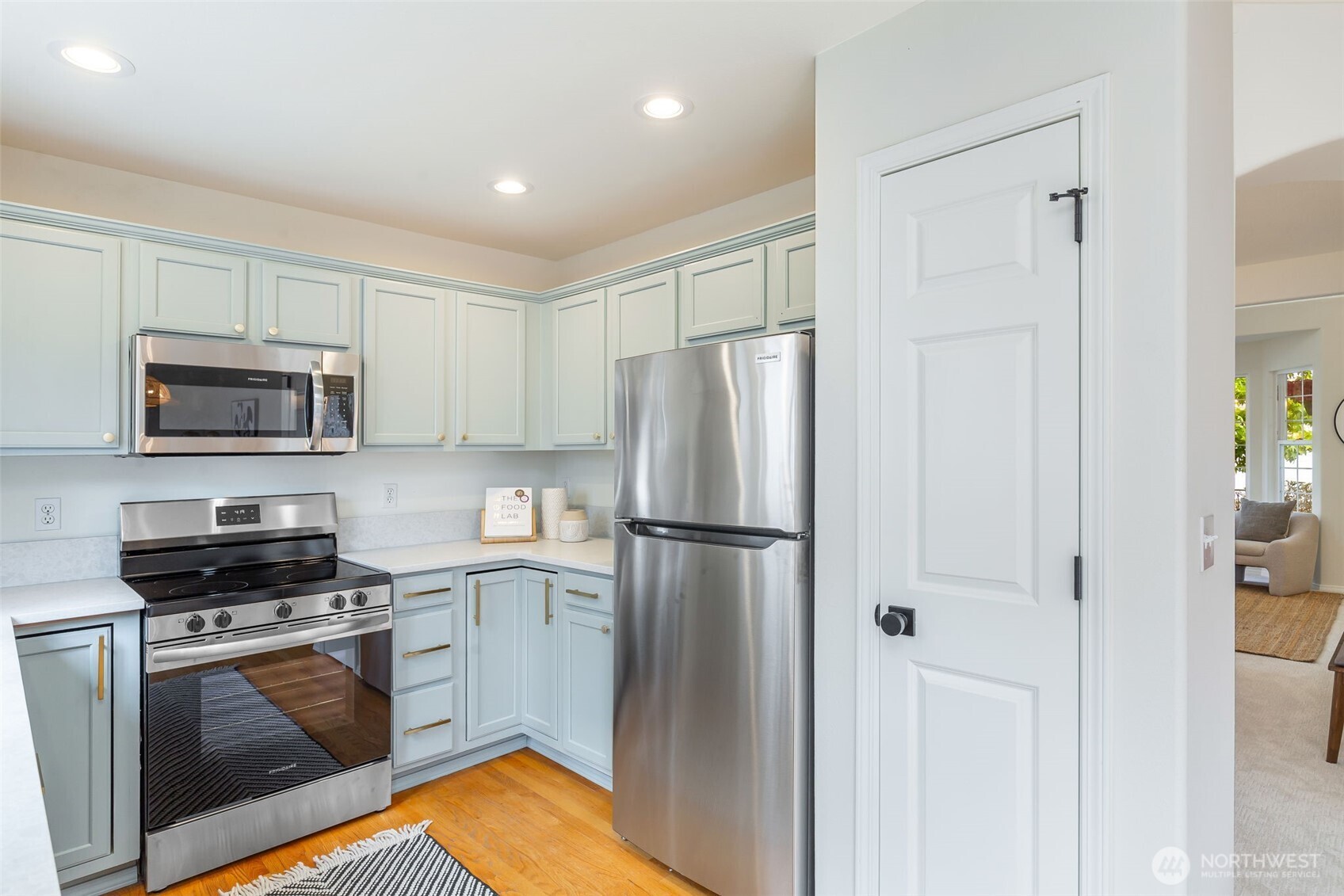 18022 29th Avenue Southeast Bothell, WA 98012 - Photo 15 of 40