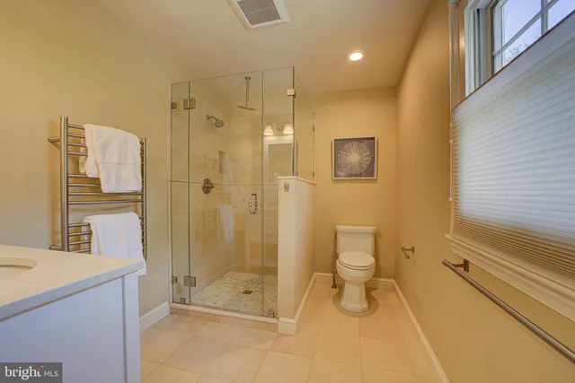 $639,000 | 6717 44th Avenue, Hyattsville, MD 20782