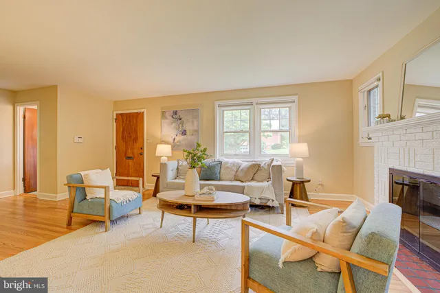 $639,000 | 6717 44th Avenue, Hyattsville, MD 20782