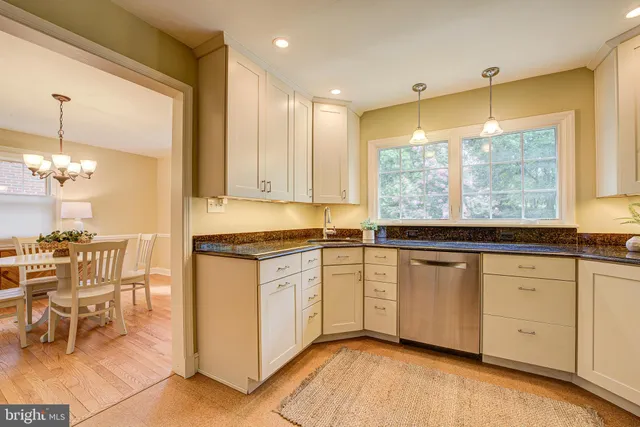 $639,000 | 6717 44th Avenue, Hyattsville, MD 20782