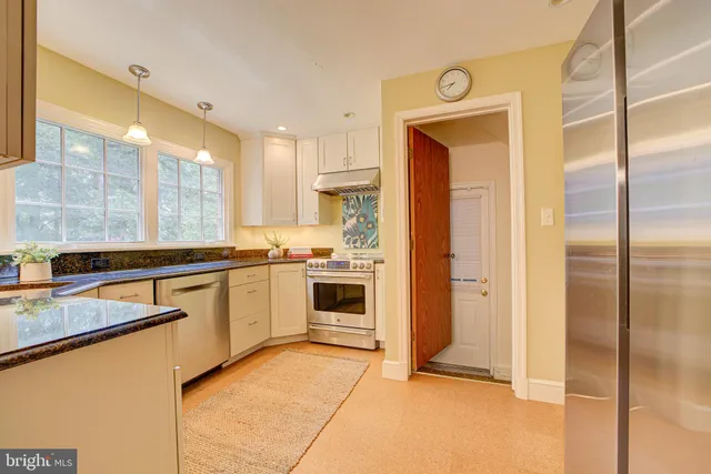 $639,000 | 6717 44th Avenue, Hyattsville, MD 20782